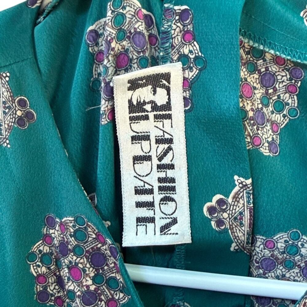 Fashion Update Blouse Womens SZ M Teal Green Medallion Geometric Silk Look Retro - Picture 4 of 11